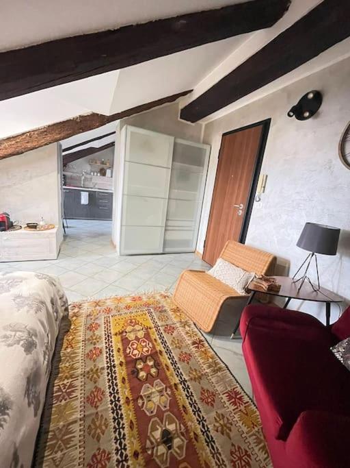 Mansarda Di Charme Con Vista Apartment Turin Bagian luar foto